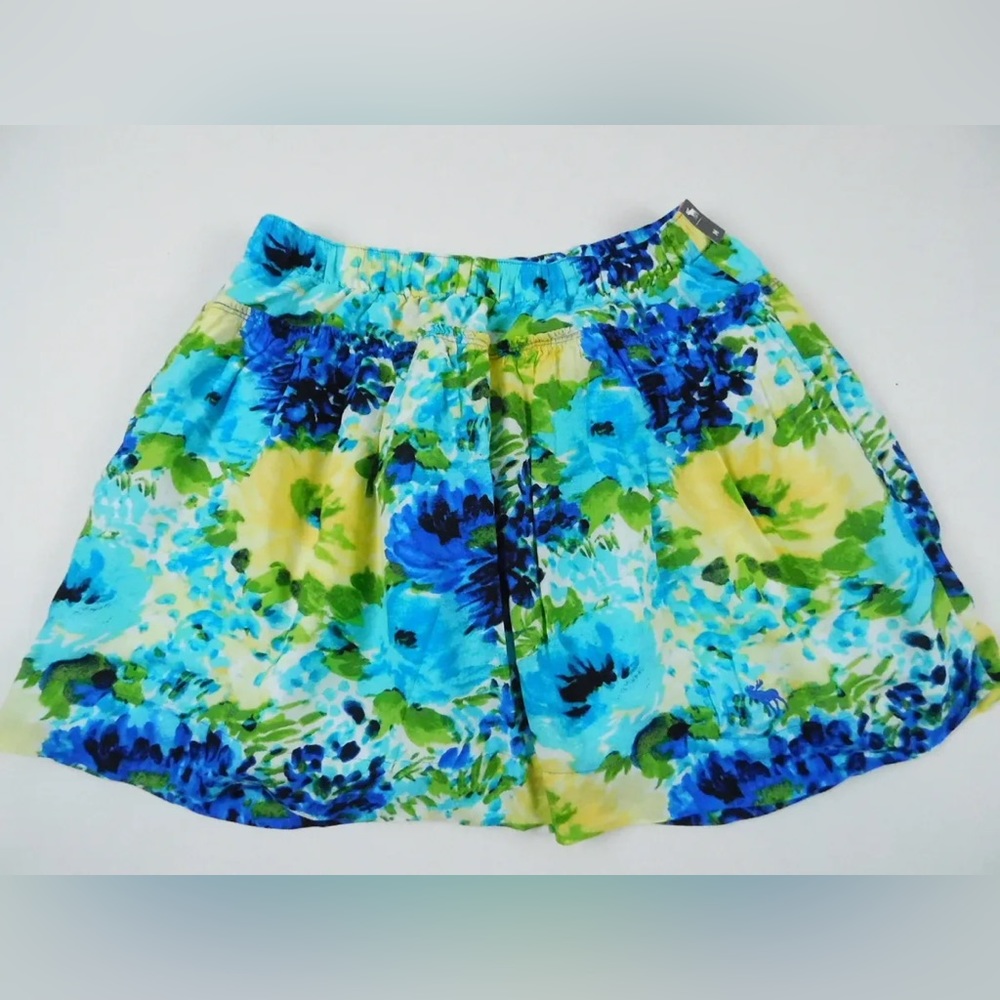 EUC Abercrombie & Fitch Women’s Skirt in Blue Green Floral